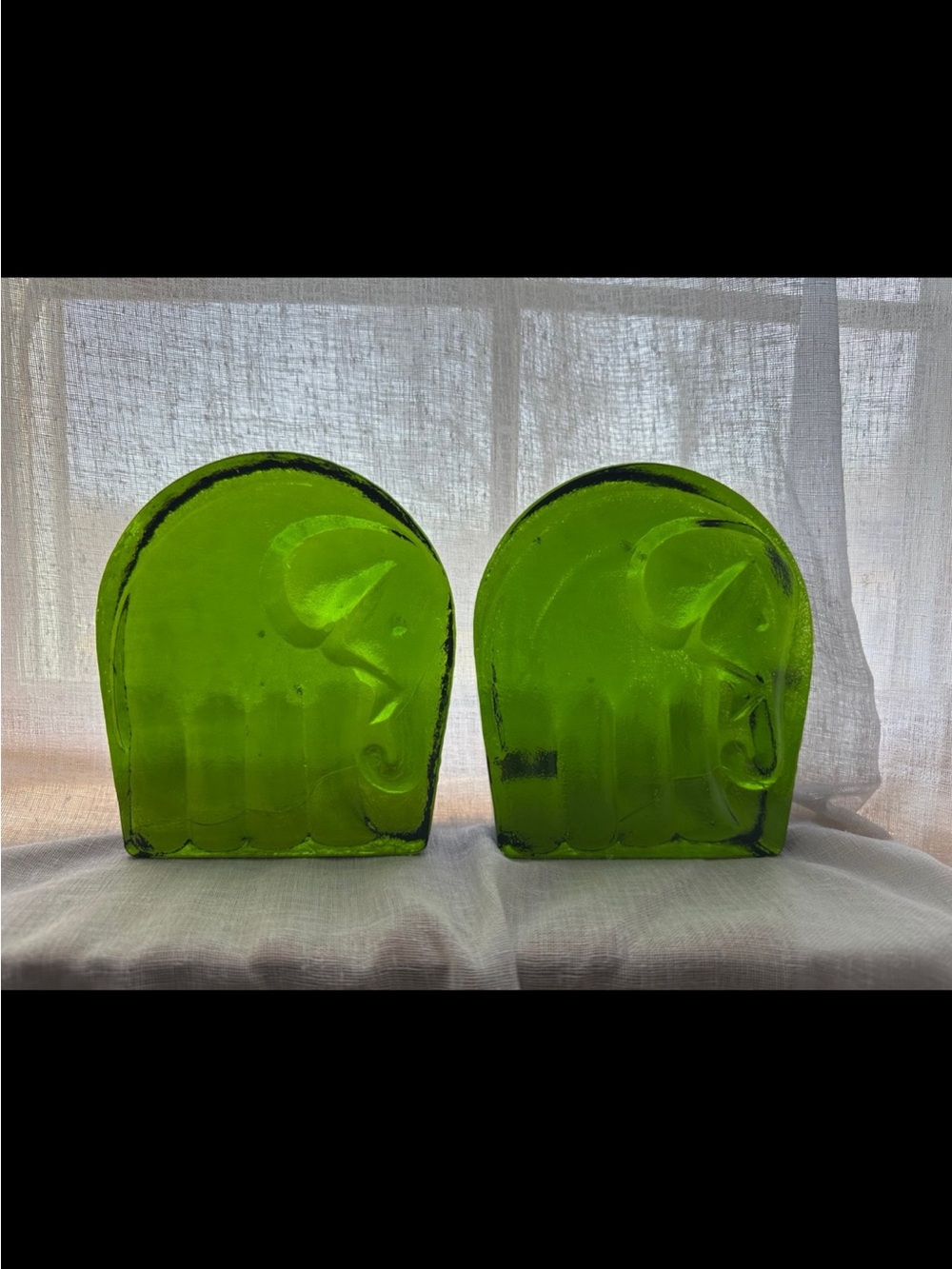 BLENKO mid century Decorative Elephant Bookends Super Duper Cool